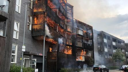 Chuyển động thế giới 10/6: Hỏa hoạn kinh hoàng tại chung cư cao tầng ở Anh