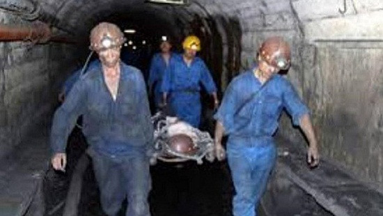 Công nhân người Trung Quốc tử nạn trên khai trường mỏ 