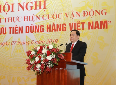 Agribank đươc tặng nhiều danh hiệu trong vận động 'Người Việt Nam ưu tiên dùng hàng Việt Nam'
