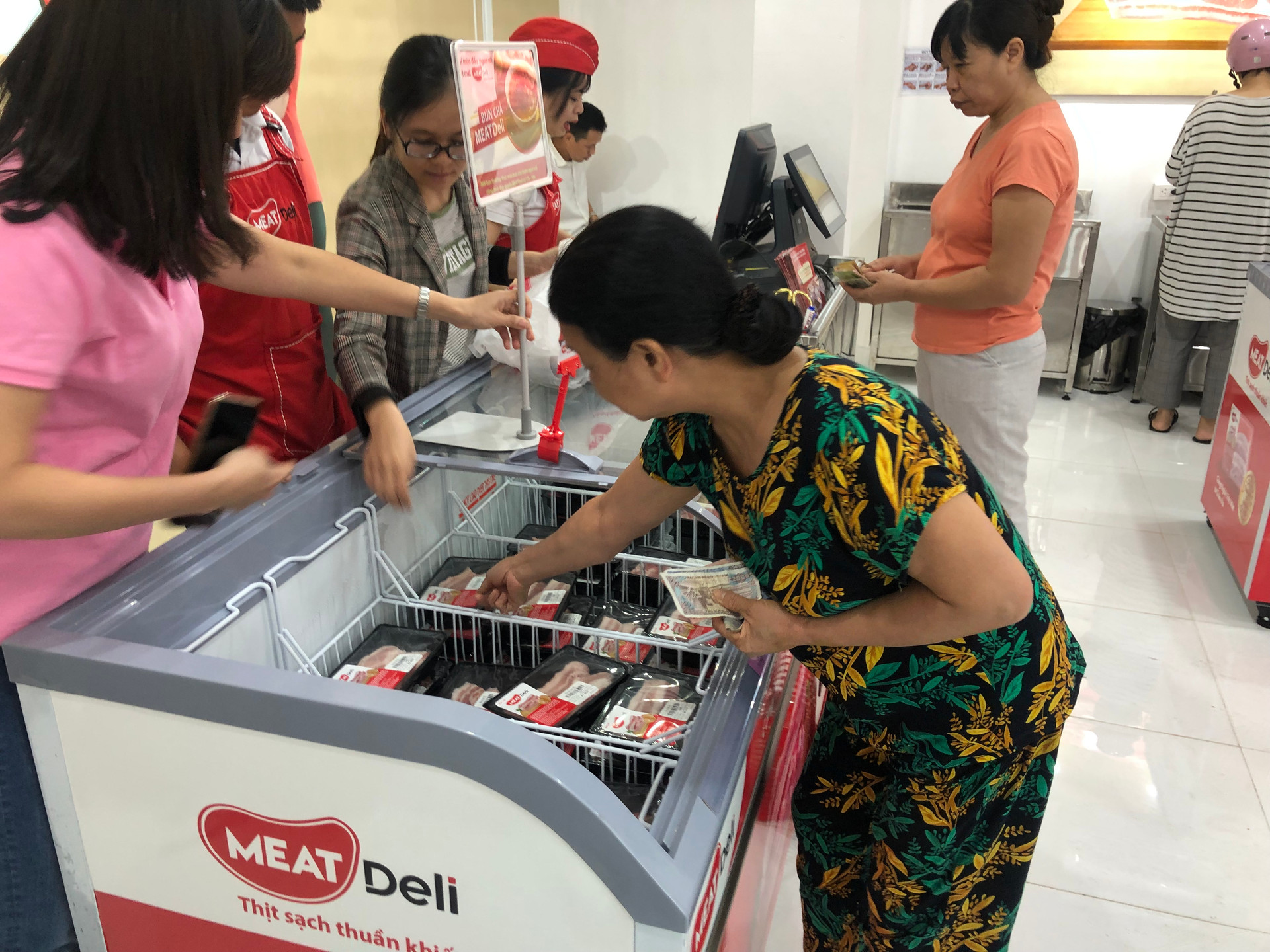 MEATDeli trở lại phục vụ người tiêu dùng Hà Nội với 3 tuyến kiểm dịch