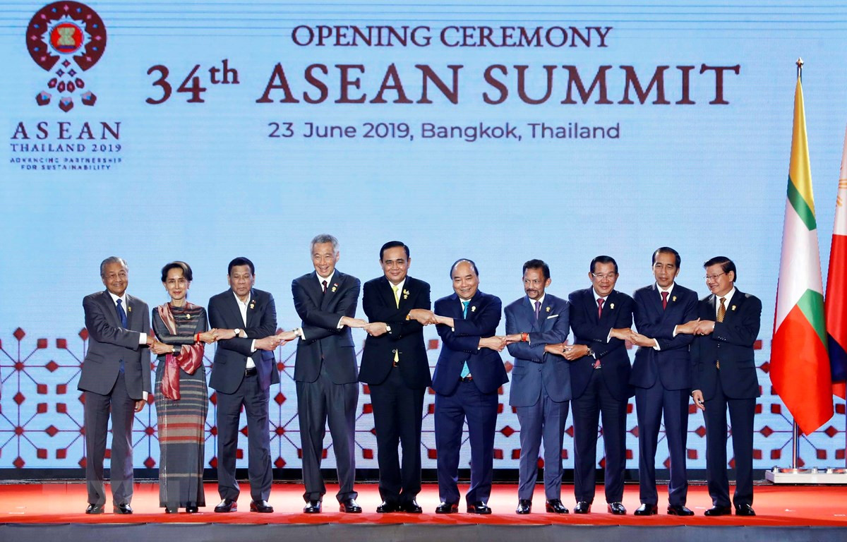 Thủ tướng kết thúc tốt đẹp chuyến tham dự Hội nghị Cấp cao ASEAN lần thứ 34