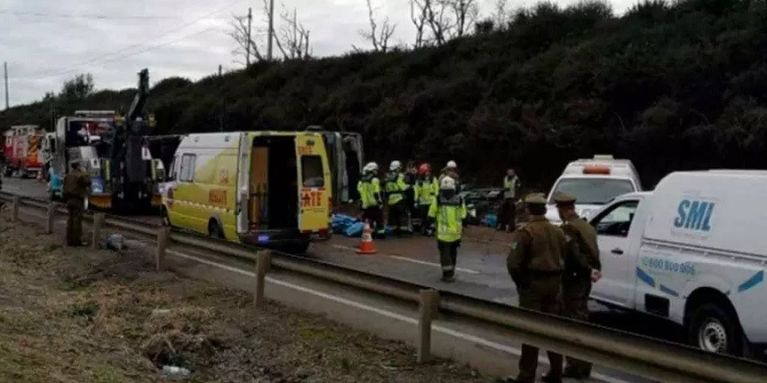 Kinh hoàng lật xe bus ở Bắc Chile, 40 người thương vong