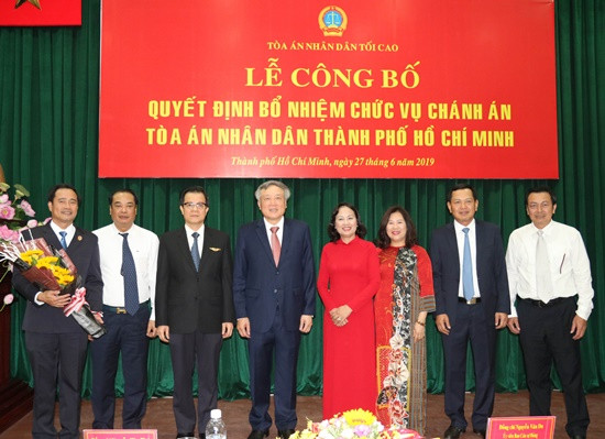 Công bố và trao quyết định bổ nhiệm Chánh án TAND TP Hồ Chí Minh