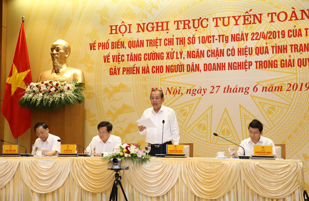 Phó Thủ tướng Trương Hòa Bình nêu 10 giải pháp xử lý tình trạng “tham nhũng vặt”