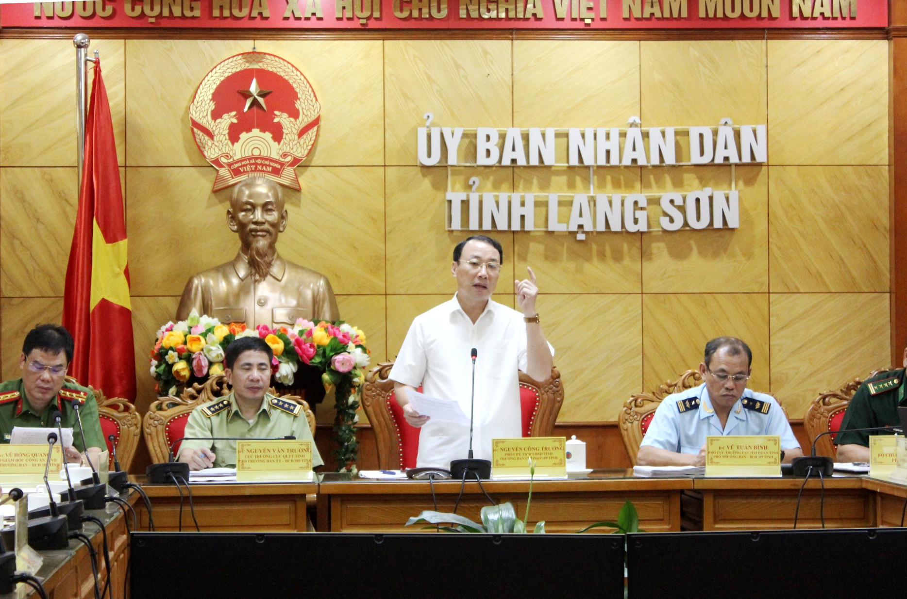 Lạng Sơn tìm cách đối phó hàng giả, hàng nhái gắn mác “Made in Việt Nam”