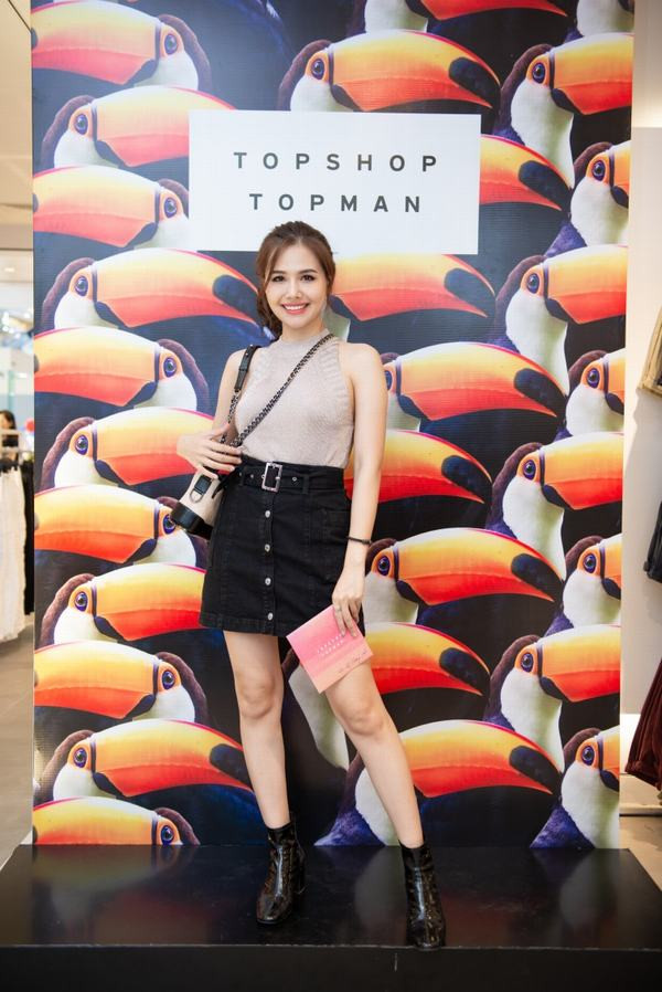 Loạt trai xinh gái đẹp Hà thành khuấy động đêm tiệc mùa hè tại cửa hàng mới của Topshop Topman