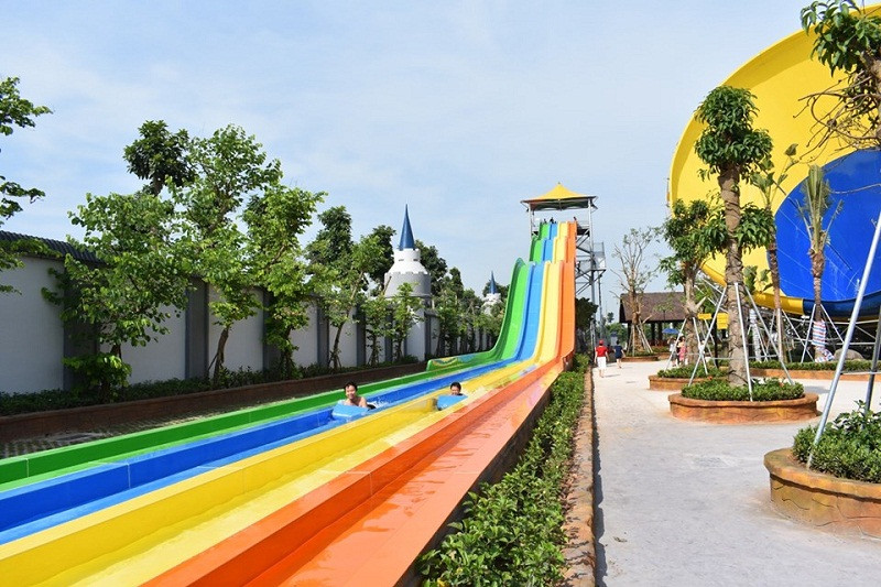 Cùng khám phá công viên nước Thanh Hà đẹp như công viên Disneyland