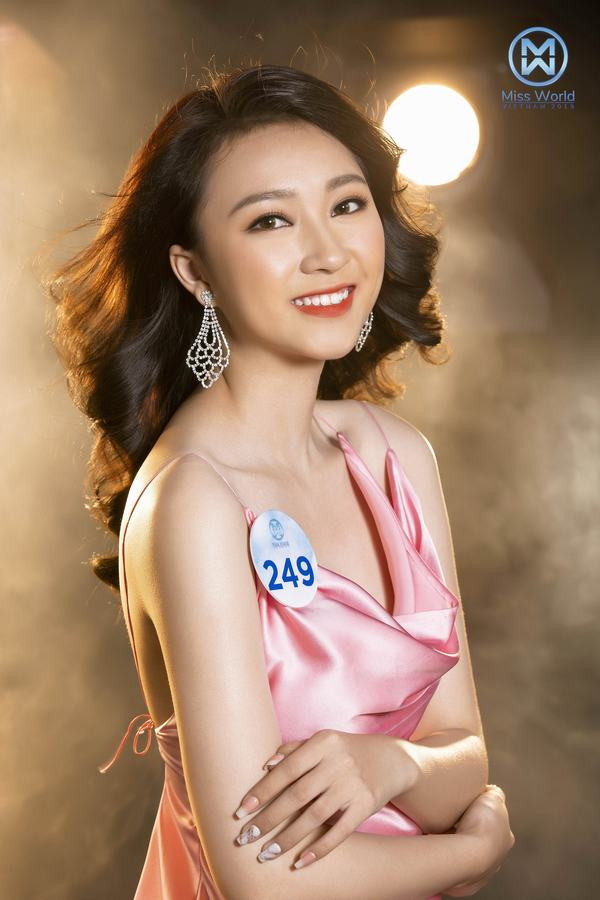 Thế hệ nhan sắc mới của Miss World Việt Nam trẻ trung, quyến rũ trong bộ ảnh “trình làng”