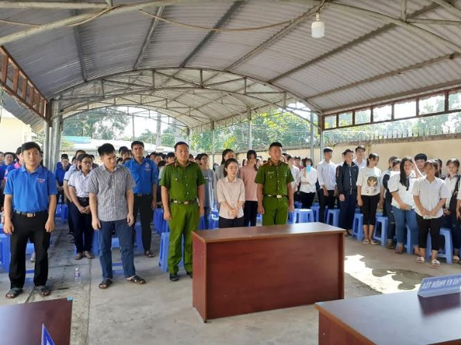 Chi đoàn TAND tỉnh Tây Ninh tổ chức phiên tòa giả định trong chiến dịch Kỳ nghỉ hồng 2019