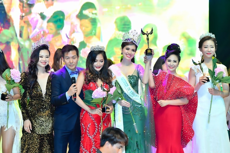 Nữ hoàng Thanh Hương tỏa sáng đêm chung kết Queen of Beauty World 