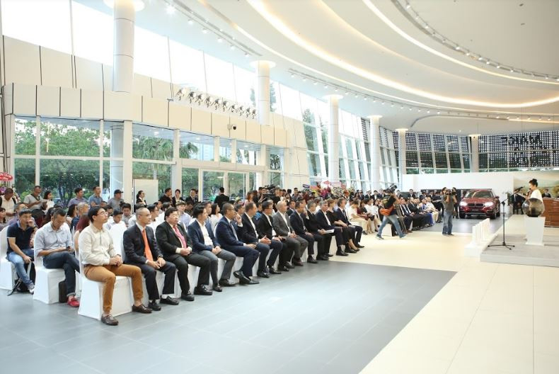 THACO khai trương tổ hợp showroom 3 thương hiệu BMW-MINI-BMW Motorad tại TP.HCM