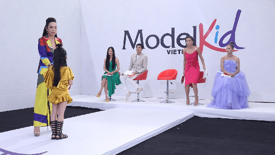 Model Kid Việt Nam 2019: Điều gì khiến Thúy Hạnh, Mâu Thủy phải rời bỏ “ghế nóng”?