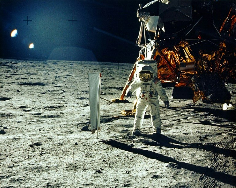 Kỷ niệm 50 năm bước chân của con người lên mặt trăng
