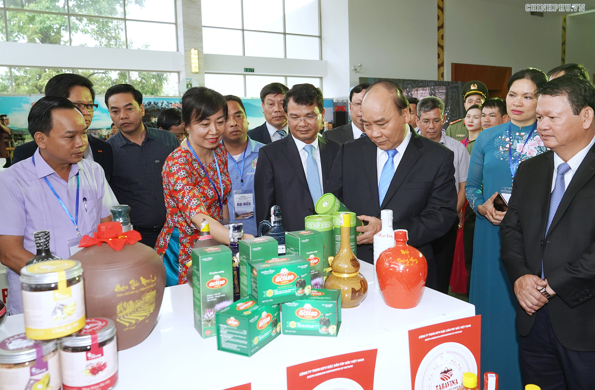 Thủ tướng Nguyễn Xuân Phúc dự Hội nghị xúc tiến đầu tư, thương mại, du lịch Lào Cai