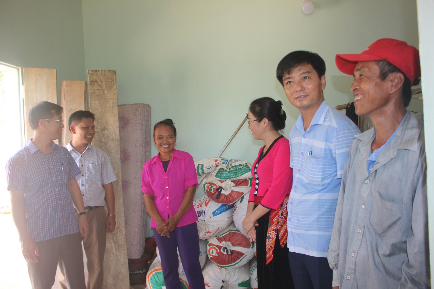 Vietbank trao tặng 2 căn nhà tình nghĩa tại Nghệ An