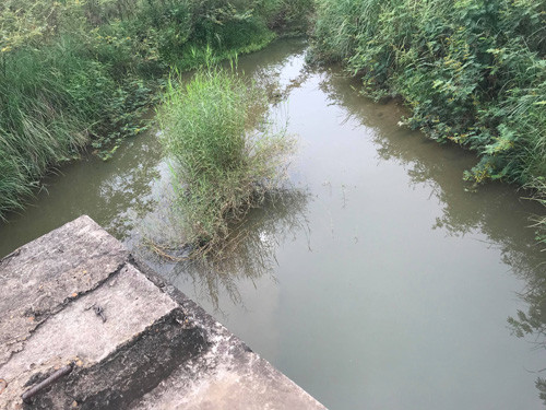 Nghệ An: Người dân lo lắng vì nguồn nước đầu vào của nhà máy nước sạch bị nhiễm kim loại