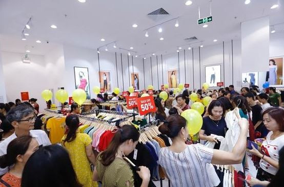 Vincom khai trương trung tâm thương mại đầu tiên tại tỉnh Hoà Bình 