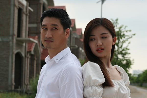 Lương Thanh làm con giáp thứ 13 phá hoại hôn nhân của Hồng Diễm trong phim ‘Hoa hồng trên ngực trái’