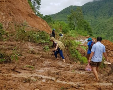 Mưa lũ ở Thanh Hóa: Huyện Mường Lát vẫn bị cô lập, 3 người chết và mất tích