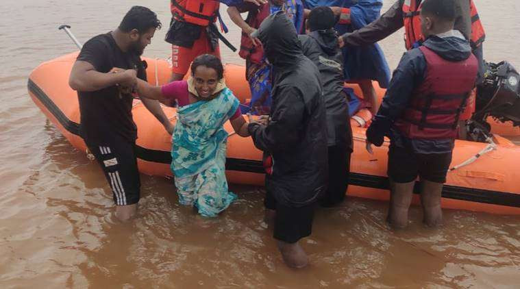 Lật thuyền cứu hộ ở Ấn Độ, 9 người chết, 16 người mất tích