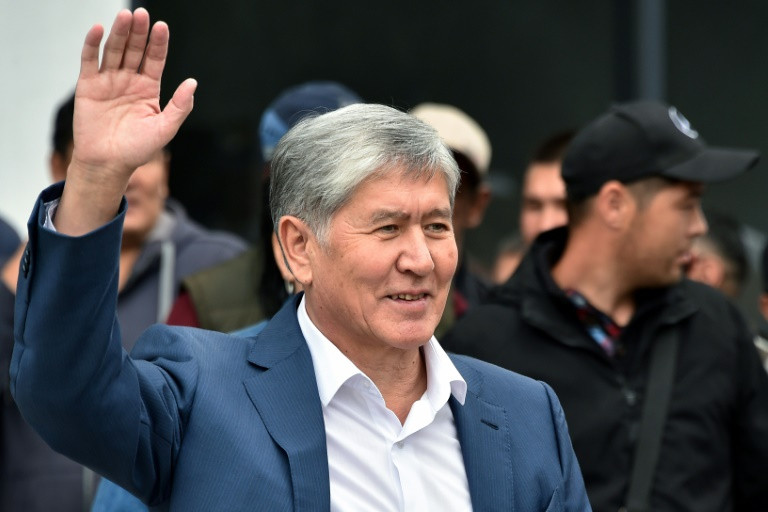 Tòa án Kyrgyzstan yêu cầu giam giữ cựu tổng thống đến ngày 26/8