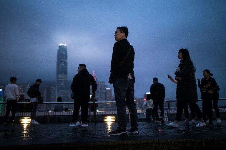 Biểu tình dữ dội khiến chứng khoán Hongkong lao dốc và Trung Quốc nổi giận