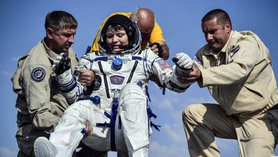 Nữ phi hành gia Mỹ đầu tiên bị cáo buộc phạm tội trên vũ trụ
