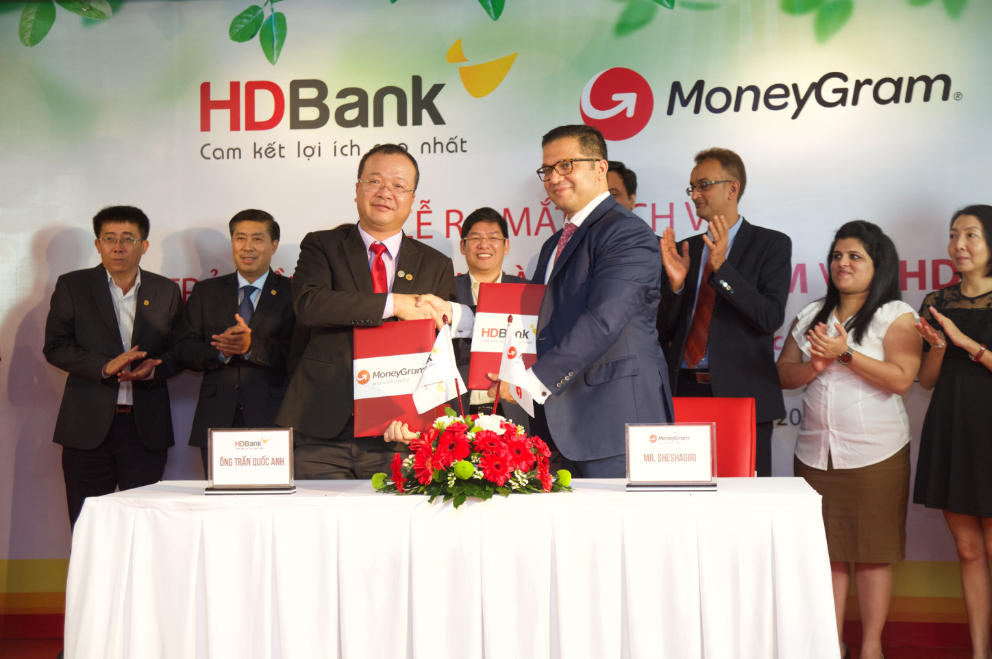 HDBank và MoneyGram hợp tác triển khai dịch vụ chi trả kiều hối tại nhà