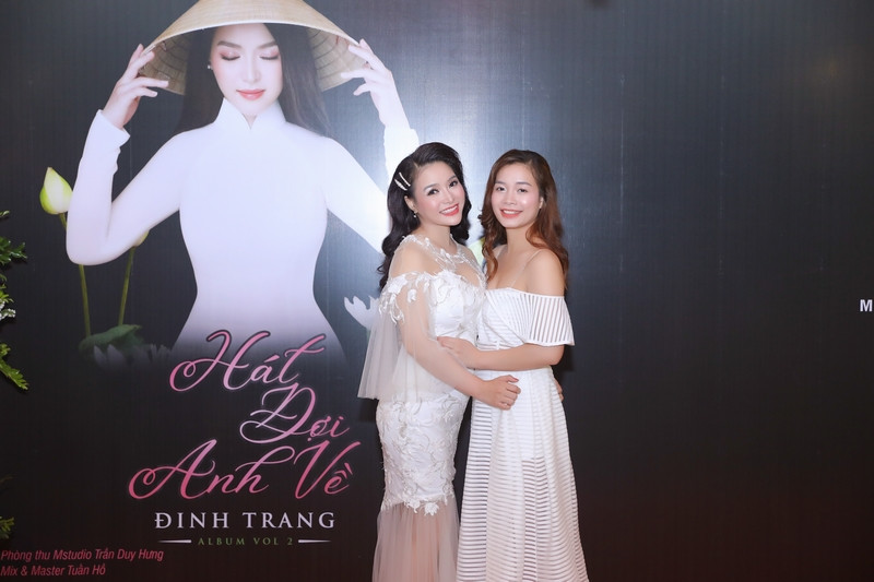 'Sao Mai' Đinh Trang 'Hát đợi anh về' theo phong cách opera cổ điển