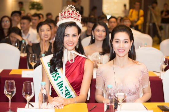 Miss International 2018 đội vương miện 60 năm lộng lẫy xuất hiện tại Việt Nam