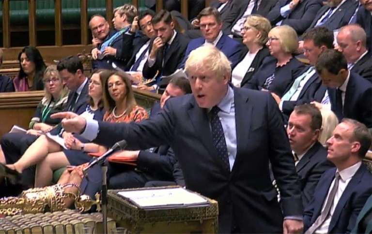 Thủ tướng Anh Boris Johnson đối mặt với trận chiến Brexit mới sau thất bại