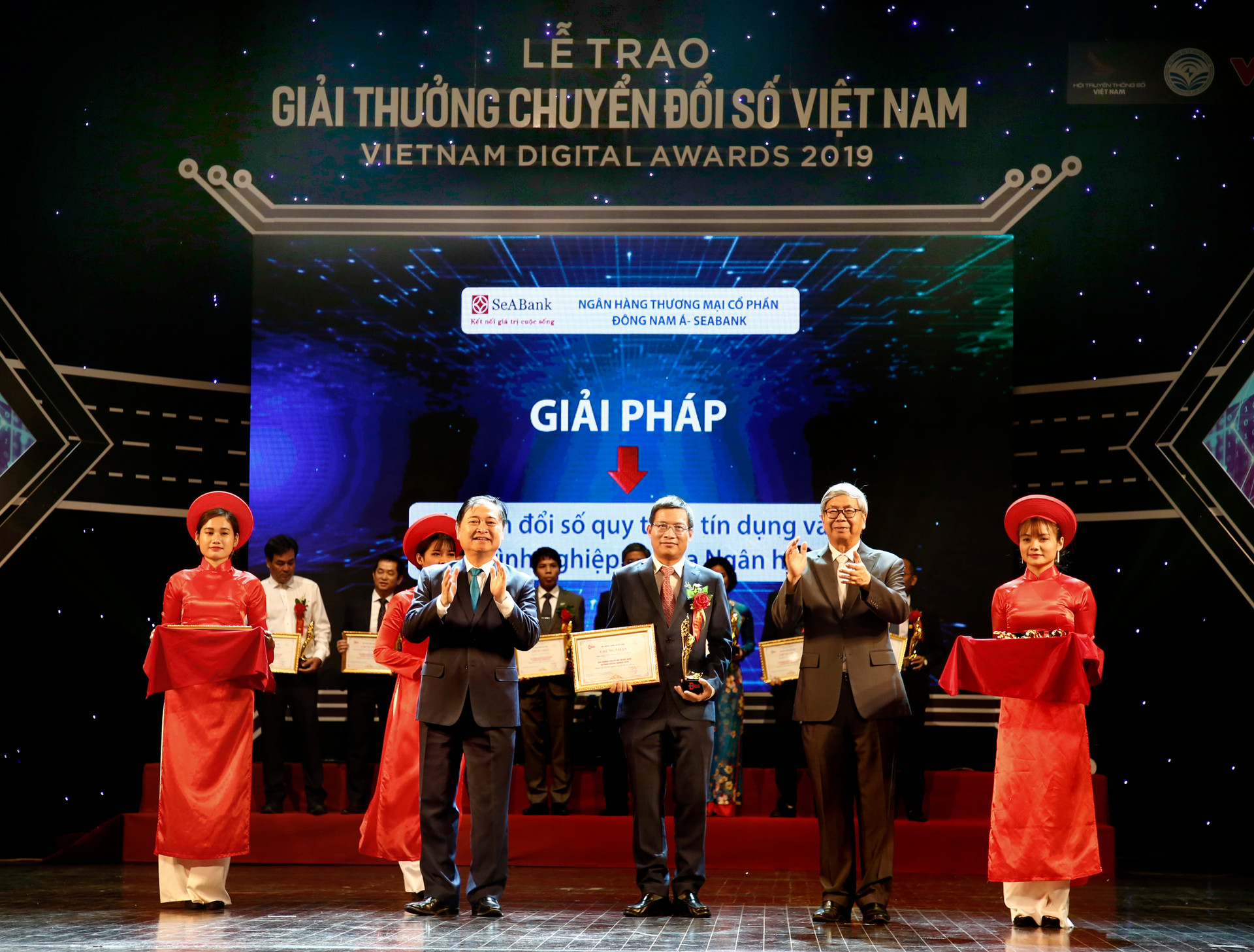 SeABank vinh dự nhận giải thưởng chuyển đổi số Việt Nam - Vienam Digital Awards 2019