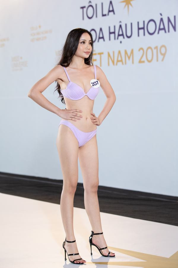 Trình diễn bikini bốc lửa tại vòng sơ khảo Hoa hậu Hoàn vũ Việt Nam