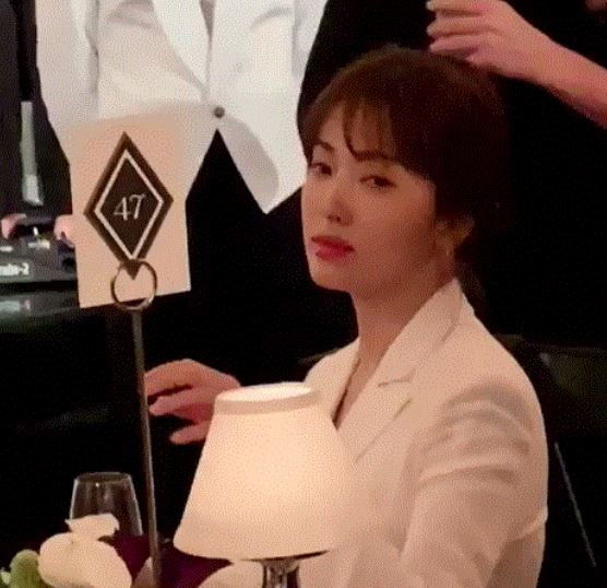 Lộ ảnh Song Hye Kyo tăng cân và dấu hiệu lão hoá tại sự kiện?