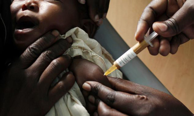 Tin vắn thế giới ngày 15/9: Ra mắt vaccine chống sốt rét đầu tiên trên thế giới