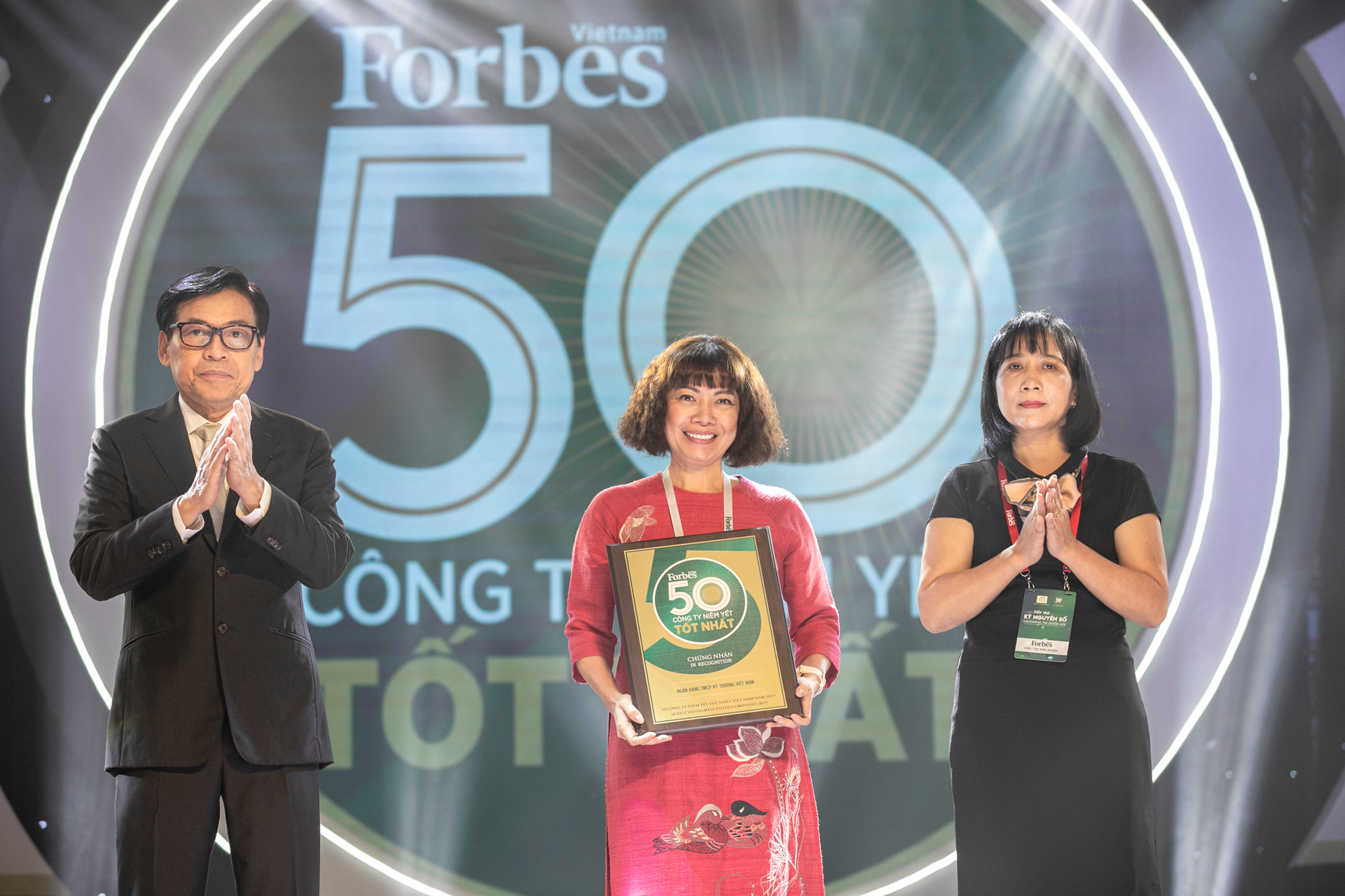 Techcombank được vinh danh trong top 50 công ty niêm yết tốt nhất Việt Nam