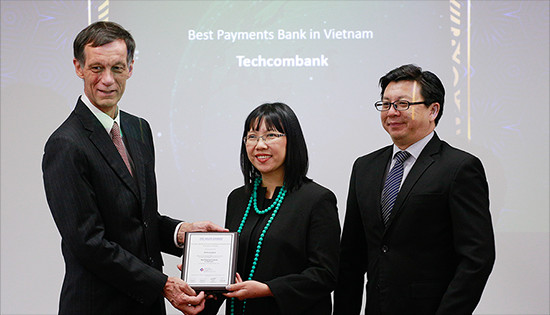 Techcombank được vinh danh “Ngân hàng cung cấp dịch vụ thanh toán tốt nhất Việt Nam 2019”