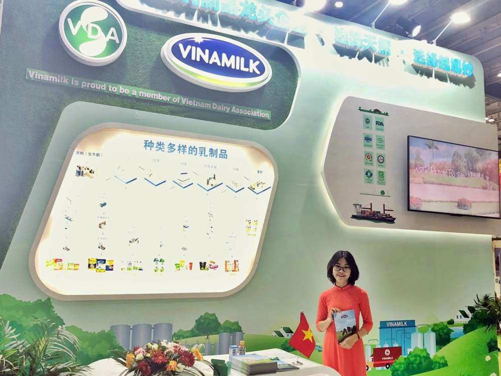 Người tiêu dùng Trung Quốc hồ hởi đón nhận sản phẩm Vinamilk sau khi nghị định thư được thông qua