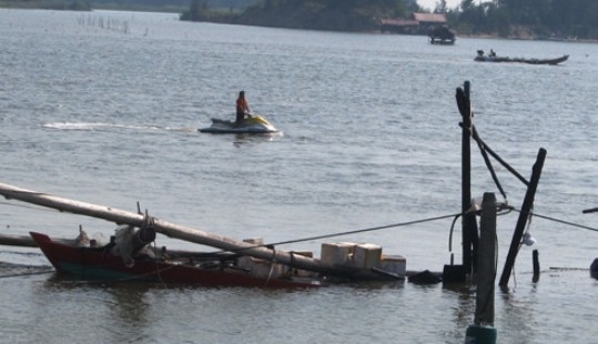 Các nạn nhân trong vụ nổ tàu cá được cứu chữa kịp thời