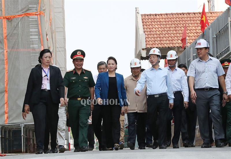 Chủ tịch Quốc hội kiểm tra công trình xây dựng Nhà Quốc hội Lào tại Vientiane