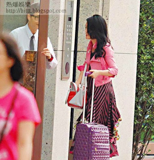'Chúc Anh Đài' Lương Tiểu Băng: Hôn nhân viên mãn bên chồng bất tài vẫn không tránh khỏi xuống sắc ở tuổi 50 vì lý do đầy xót xa 1