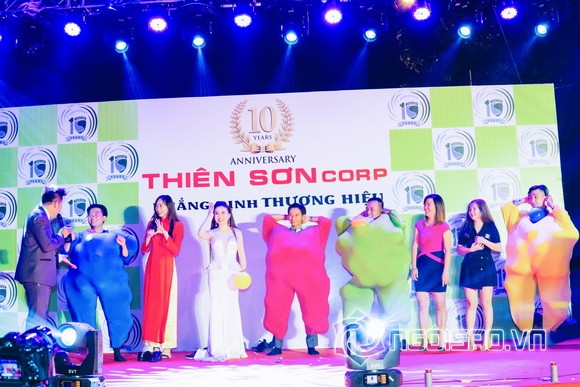 a-hau-doanh-nhan-phan-phuong-810-3-ngoisao.vn-w580-h387 6