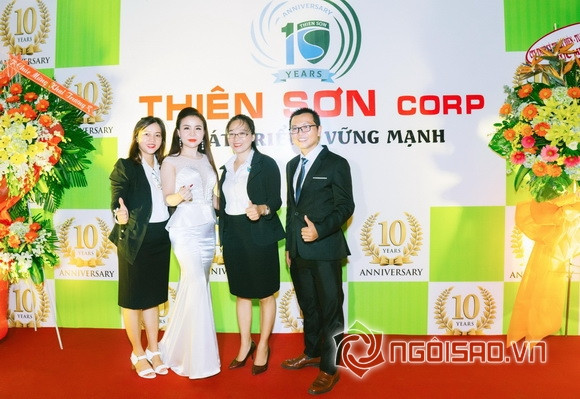 a-hau-doanh-nhan-phan-phuong-810-7-ngoisao.vn-w580-h399 2
