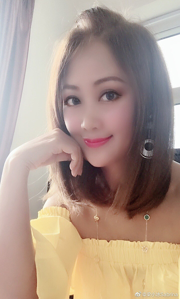 Dù đã U45, ngoại hình A hoàn của Chúc Anh Đài vẫn xuất sắc, body nóng bỏng không kém thiếu nữ đôi mươi 2 Dù đã U45, ngoại hình A hoàn của Chúc Anh Đài vẫn xuất sắc, body nóng bỏng không kém thiếu nữ đôi mươi 2