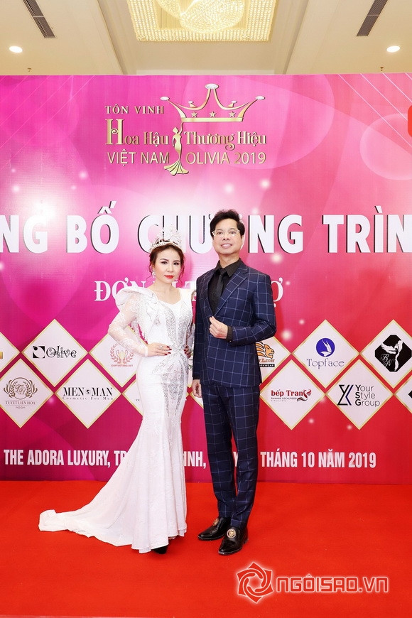 a-hau-phan-phuong-1410-4-ngoisao.vn-w580-h870 10