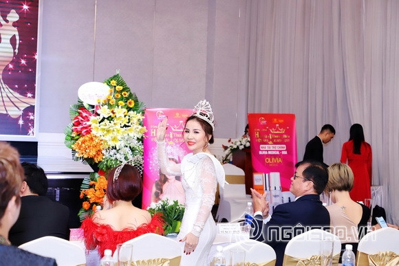 a-hau-phan-phuong-1410-7-ngoisao.vn-w580-h387 9
