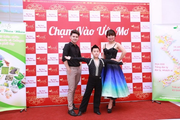 hoang-cong-dat-1610-1-ngoisao.vn-w580-h387 9