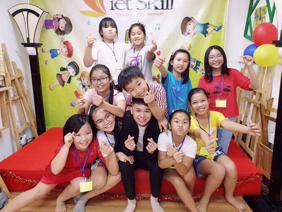hoang-cong-dat-1610-4-ngoisao.vn-w580-h435 6