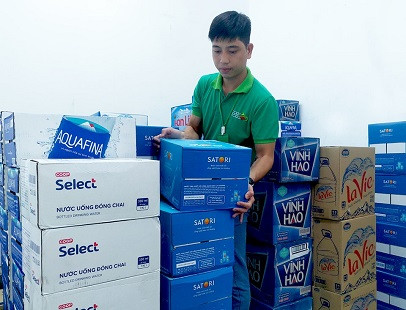 Saigon Co.op huy động nước đóng chai phục vụ người dân
