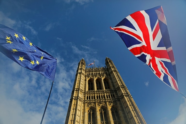 Cuộc bỏ phiếu lịch sử: Brexit trong thế cân bằng